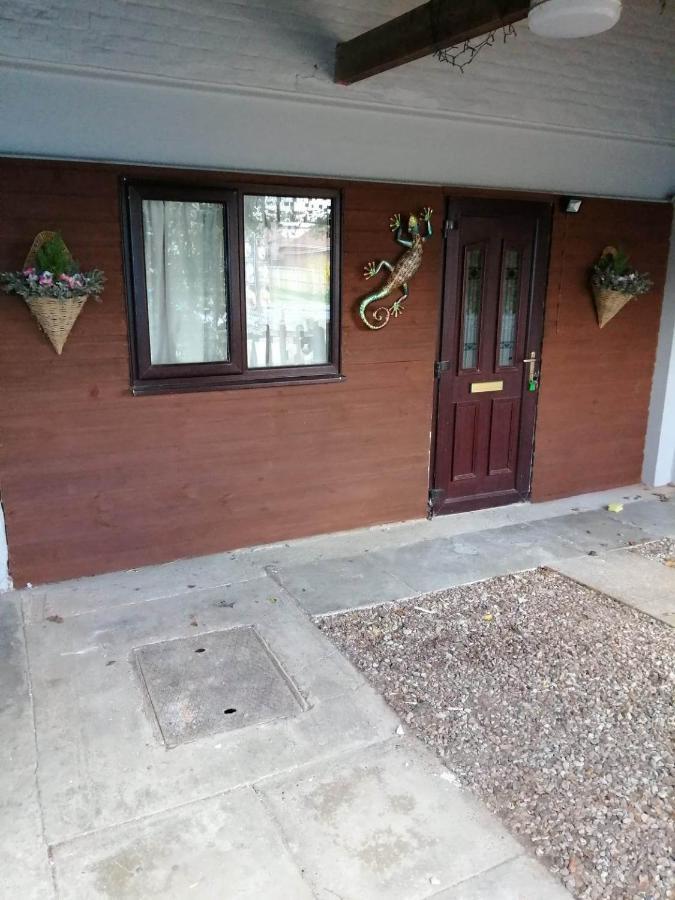 The Old Cart Shed Bed & Breakfast Lenwade Exterior photo